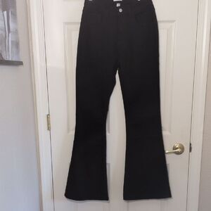 The drop NWT Black Flare & Wide Leg Jeans. Very Cute 🥰